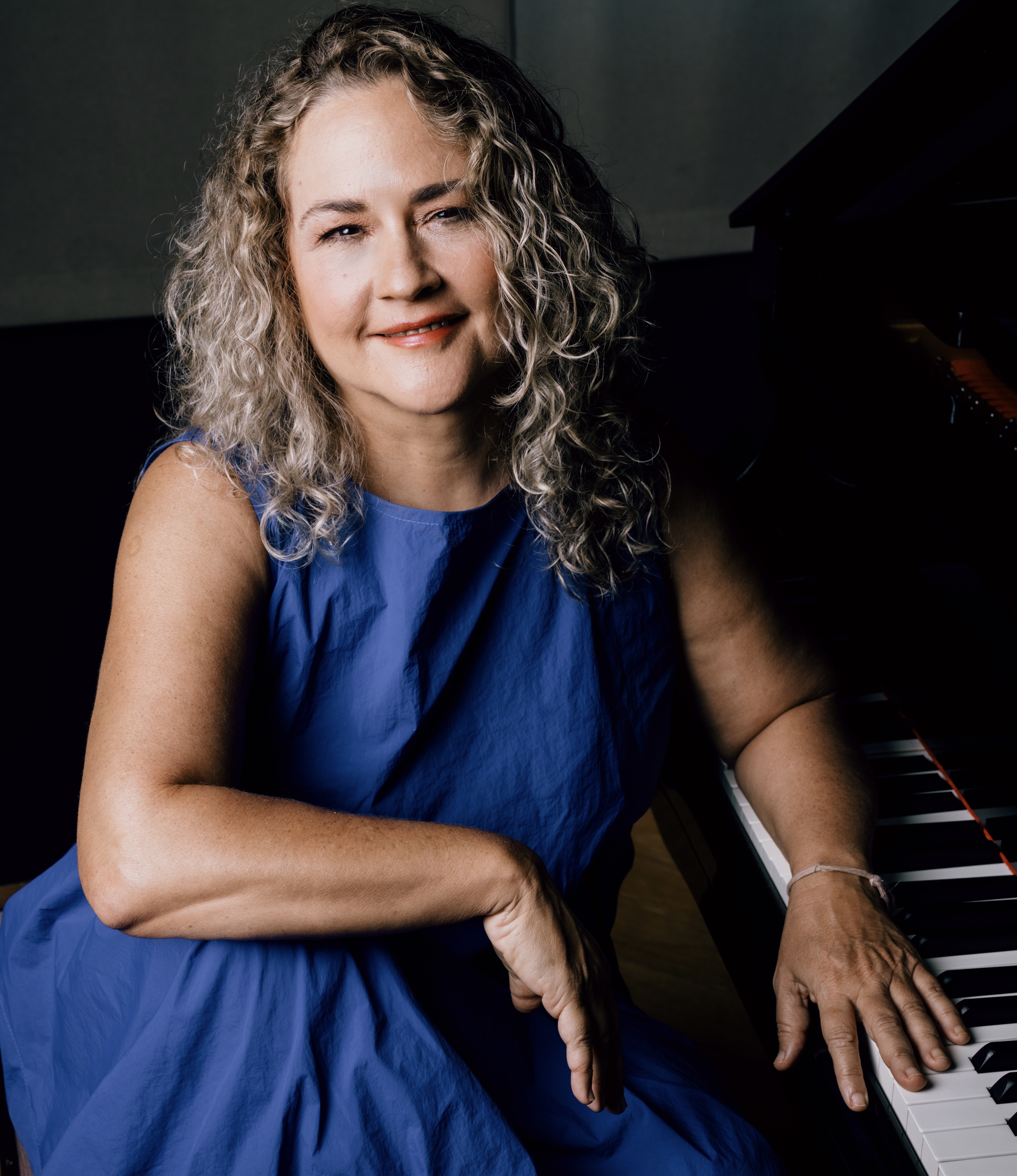 Delia FISHER